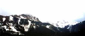 jagged peaks.JPG (9860 bytes)